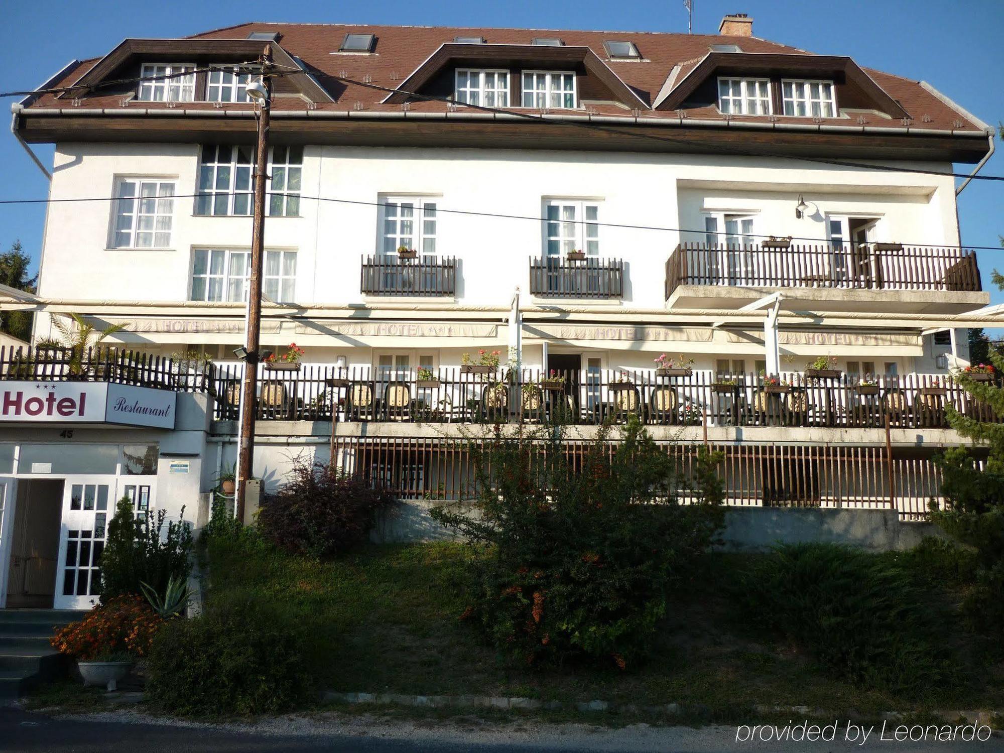 Budai Hotel Budapesta Exterior foto