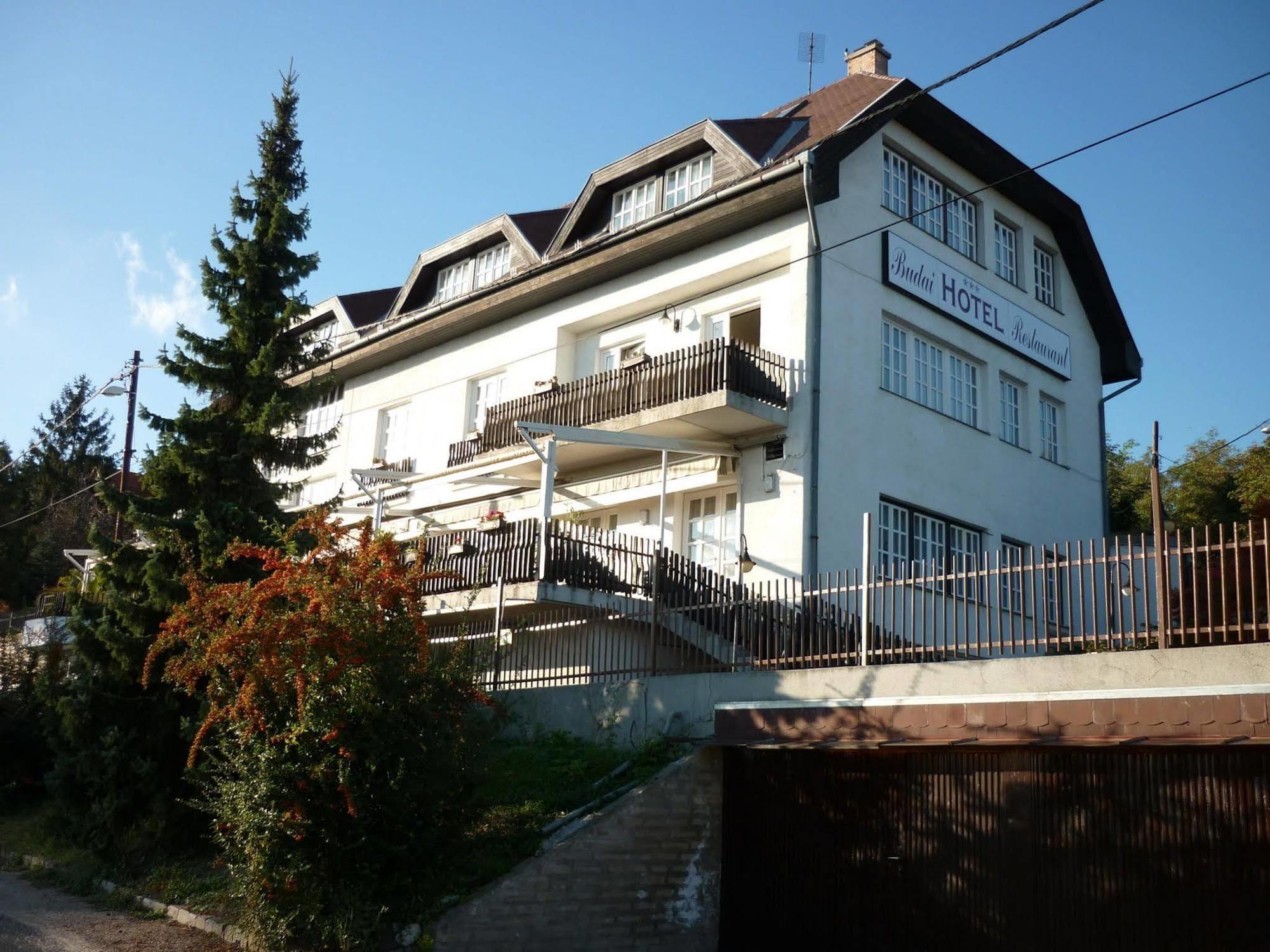 Budai Hotel Budapesta Exterior foto